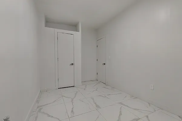 Rented by Compass | media 10