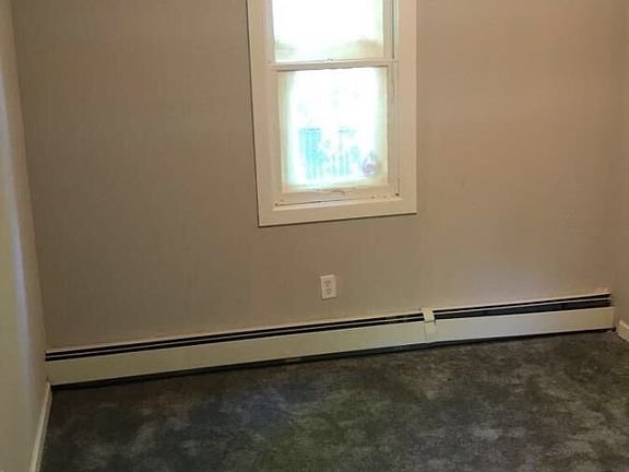 5th image of 67 Whittier Dr