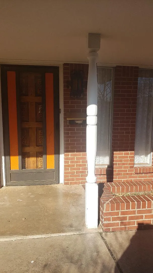 Building Photo - 1810 S Wallace Dr #1810