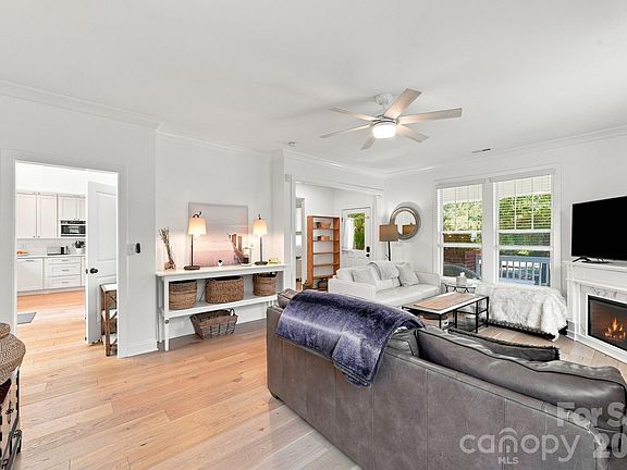 5th image of 11106 Harbert Rd
