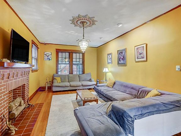 5th image of 3657 Boudinot Ave