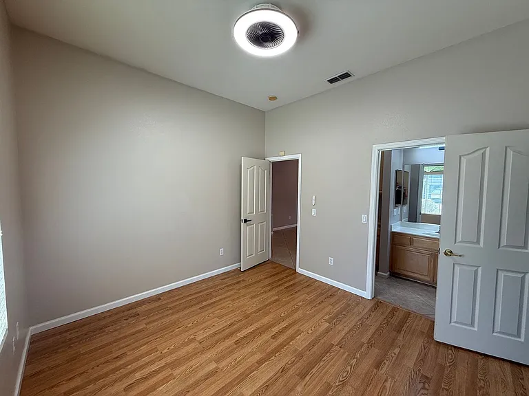 3113 Alpha Ct — Photo 7