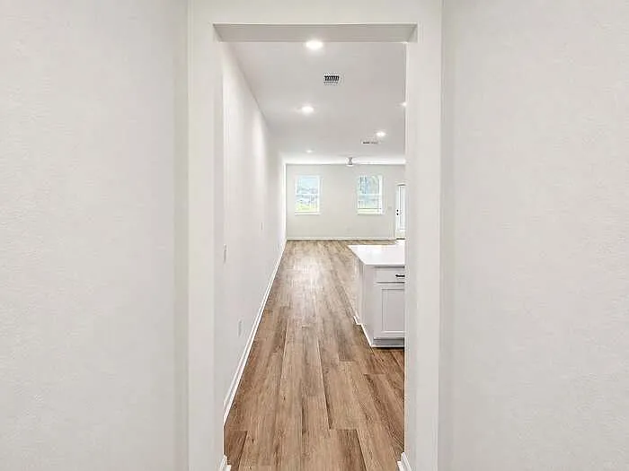 8668 Elmo Rd — Photo 1