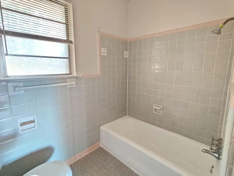 8719 Gaston Pkwy #B — Photo 10
