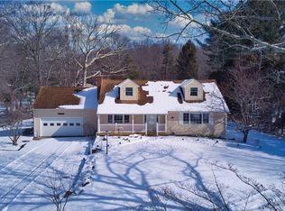 111 Shore Rd, Waterford, CT 06385
