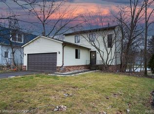 5765 Eastman Blvd, West Bloomfield, MI 48323