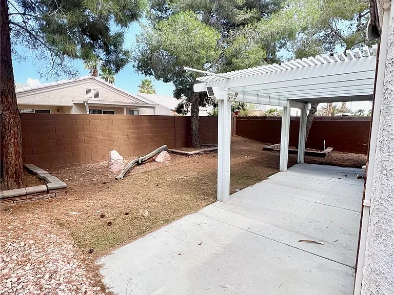 8116 Cimarron Ridge Dr — Photo 9