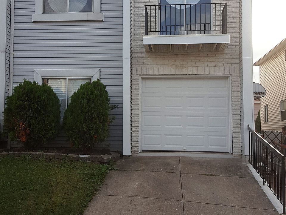 1st image of 70 Elwood Ave
