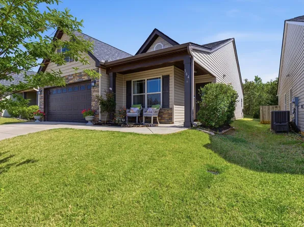 564 Thomas Edwards Ln, Greer, SC 29651