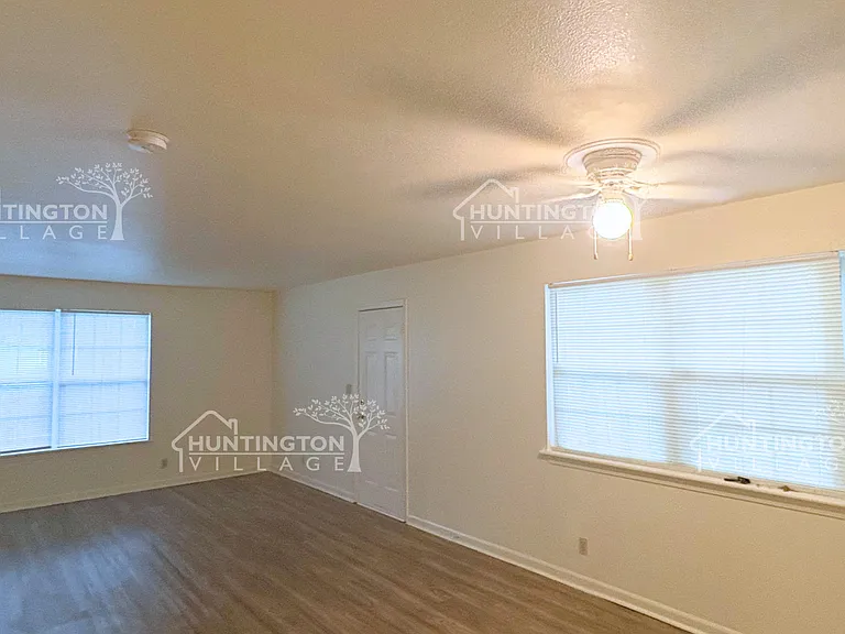 1003 Brookley Ave — Photo 3