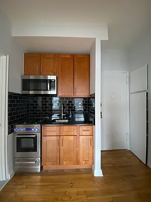 Rented by Waverly Realty Associates | media 22