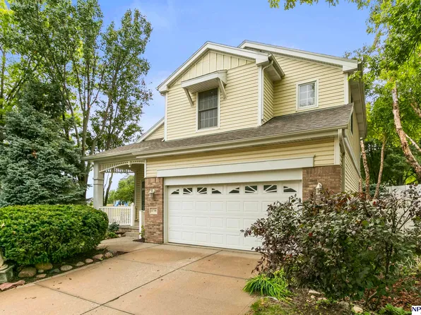 1736 S 173rd Plz, Omaha, NE 68130
