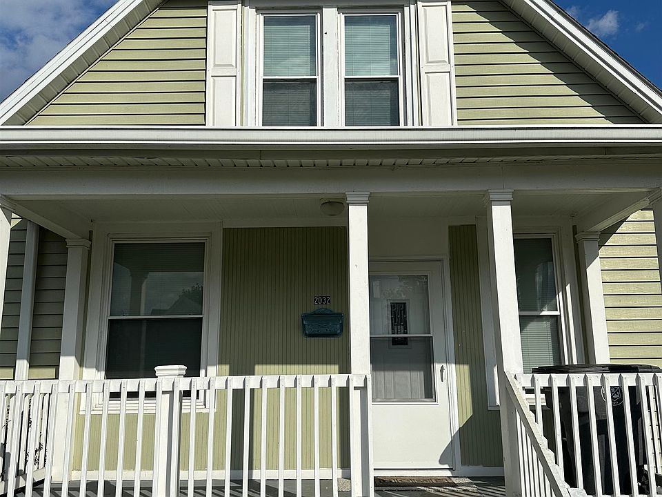 1st image of 2032 N Grand Ave