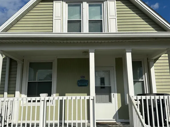 2032 N Grand Ave, Connersville, IN 47331