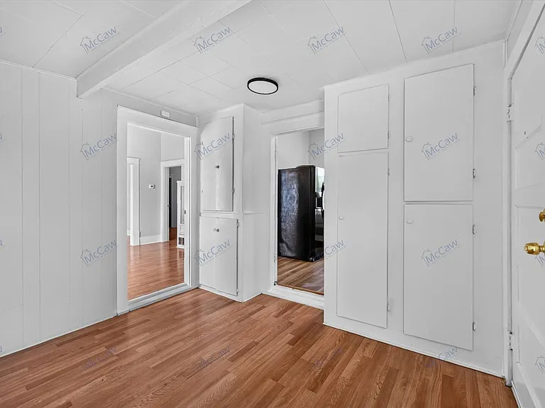 419 N Grand Ave #A — Photo 8