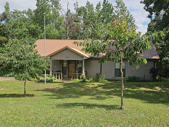 3rd image of 405 Chickasaw Rd