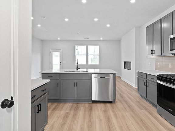 5th image of 512 Forsberg Ct Lot 80
