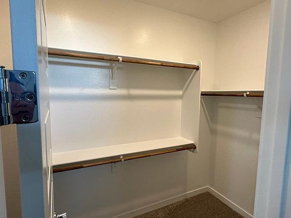 4th image of 2055 W Bramble Berry Ln