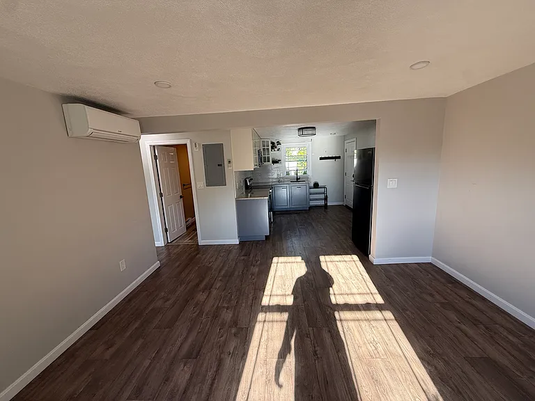 130 James St #2 — Photo 9