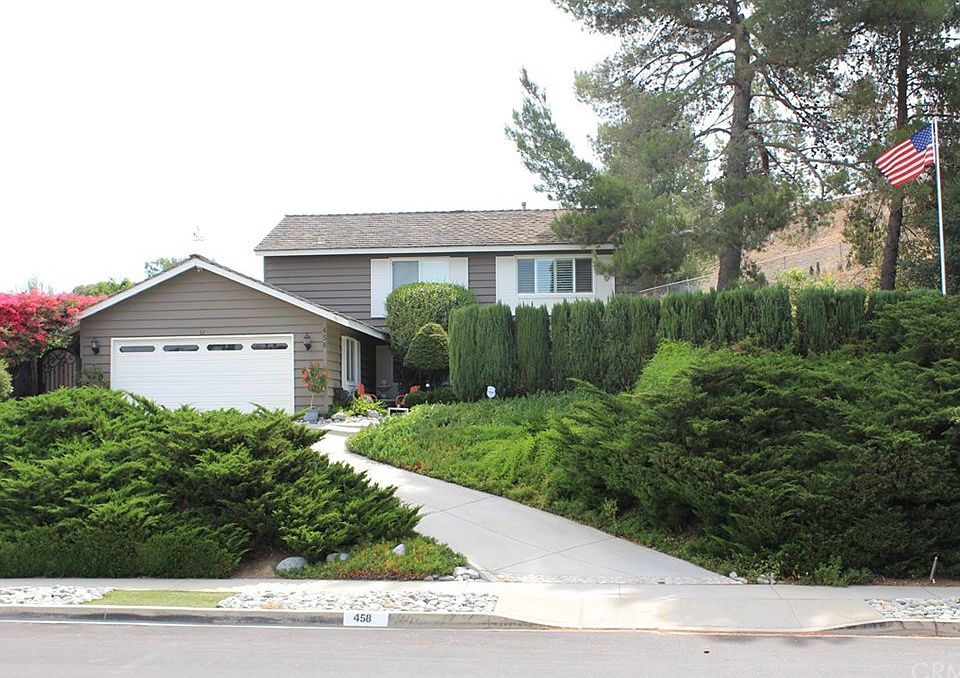 1st image of 458 Carpio Dr