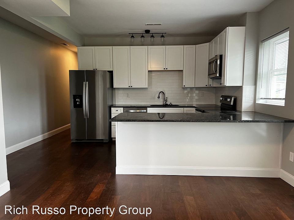 1st image of 85 E Innis Ave #8608741