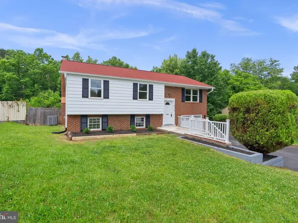 9716 Franklin Ave, Lanham, MD 20706