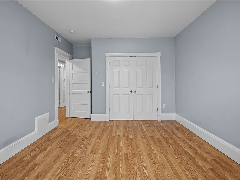 25 Howes St #3 — Photo 7