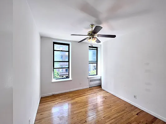 Rented by Oxford Property Group | media 13