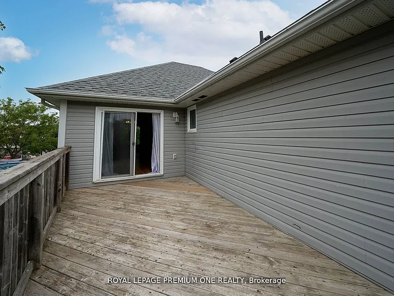 269 Berry St — Photo 25