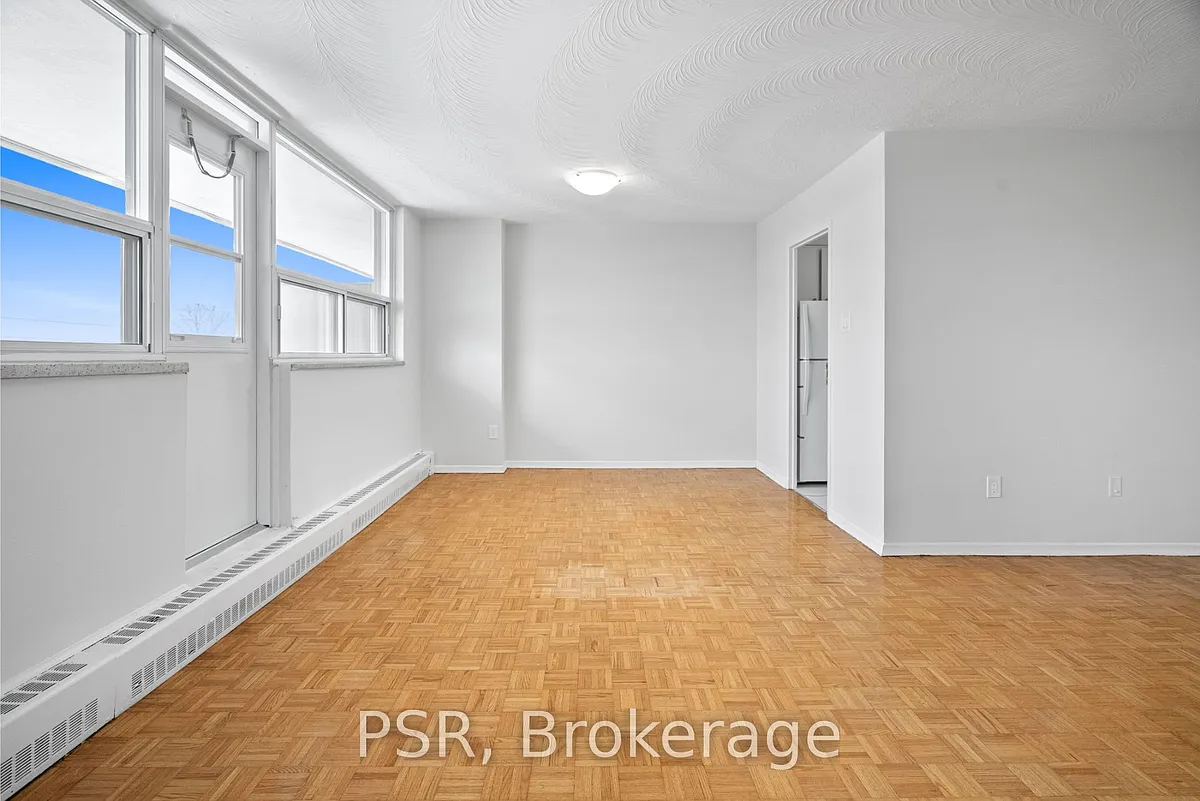 Building Photo - 105 Rowena Dr #802