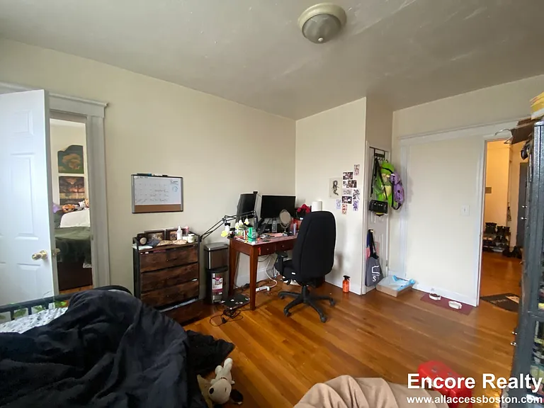 240 Kelton St #12A — Photo 6