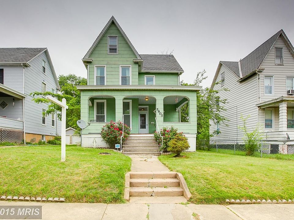 Exterior Curb appeal! WOW!