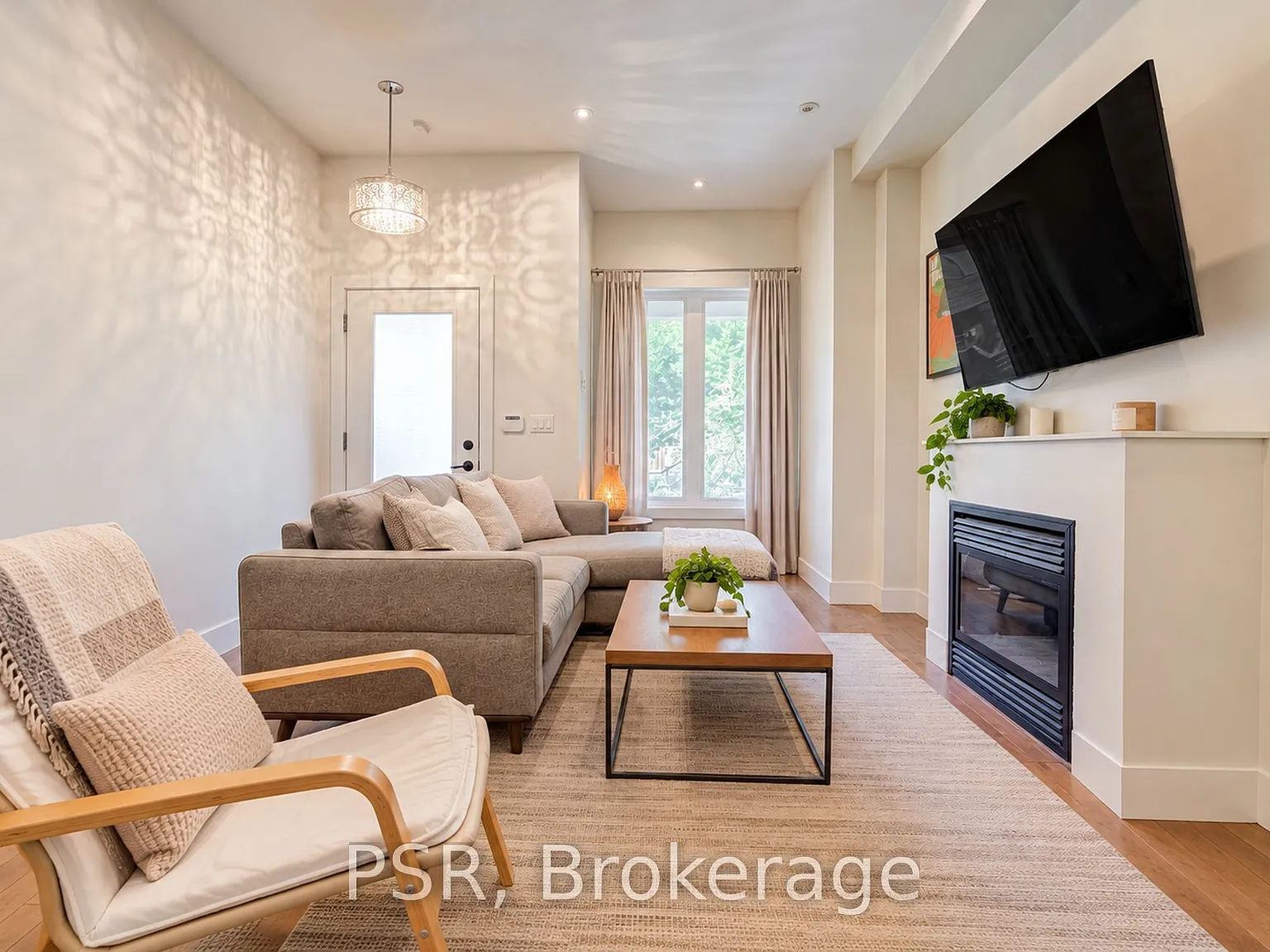 3 bed, $4,850 — Photo 2