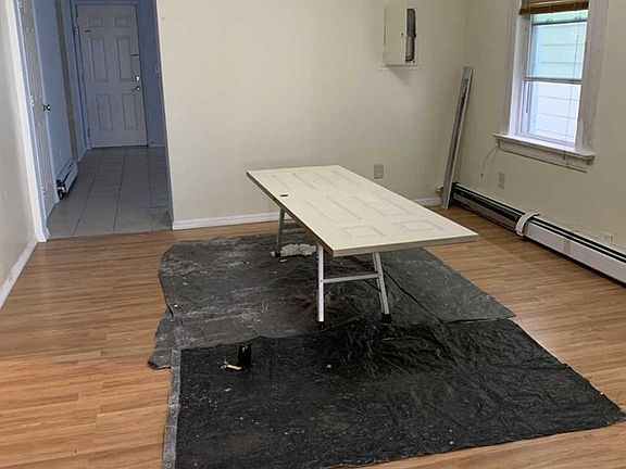 4th image of 75 Johnston Ave Floor 2