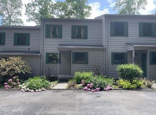 192 Hickory Nut Dr, Clinton, TN 37716