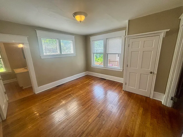 2411 Guilford Ave SW — Photo 7