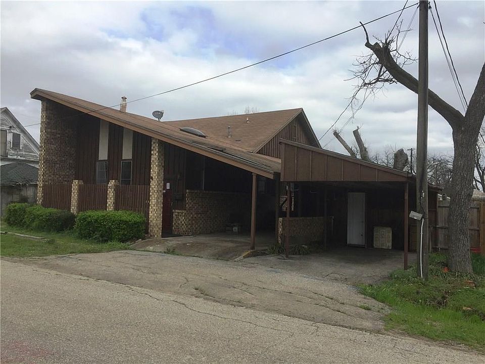1st image of 604 N 10th St