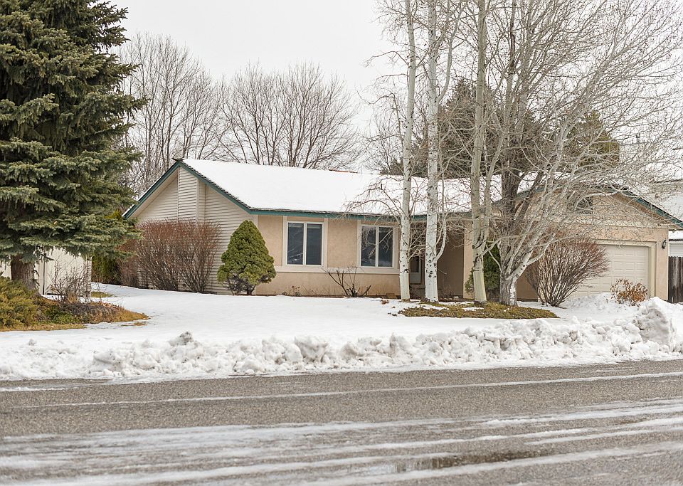 1st image of 3085 Escalante Ave