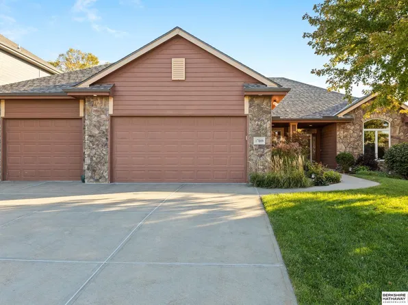 17009 Grant St, Omaha, NE 68116