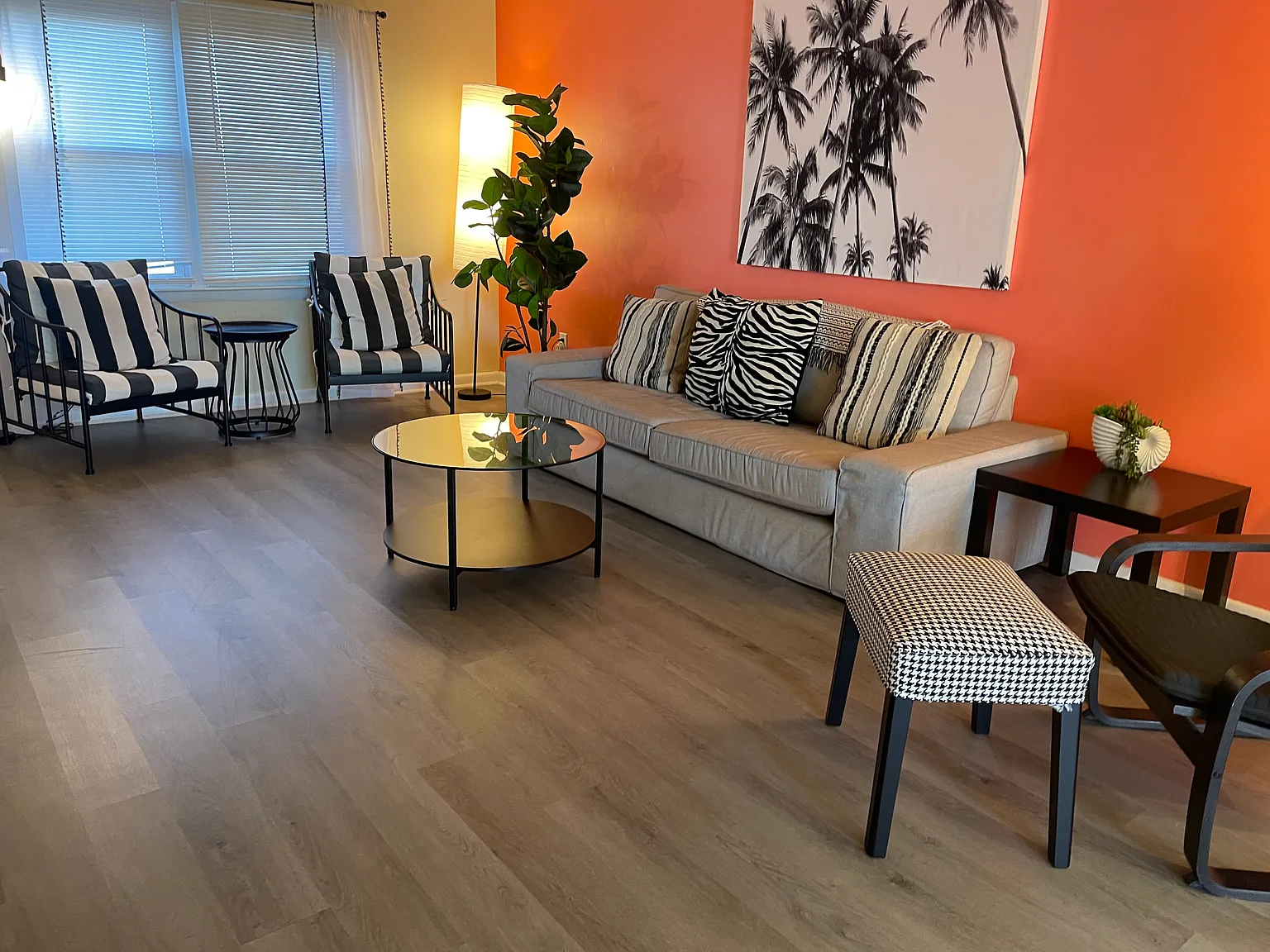 2 bed, 1.5 bath, 1200 sqft, $1,695 — Photo 3