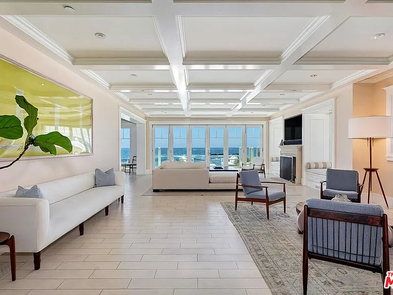 119 Malibu Colony Rd — Photo 4