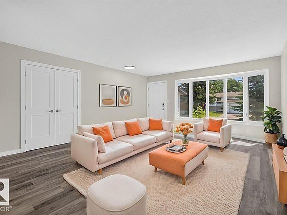 4th image of 4212 32nd Ave NW