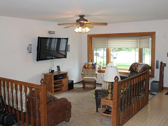2nd image of N169W20209 Chateau Dr