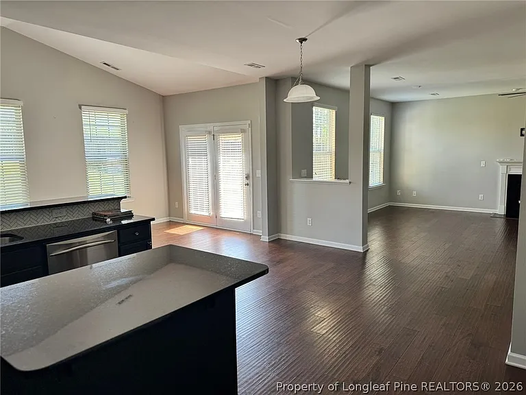 350 River Oak St — Photo 10