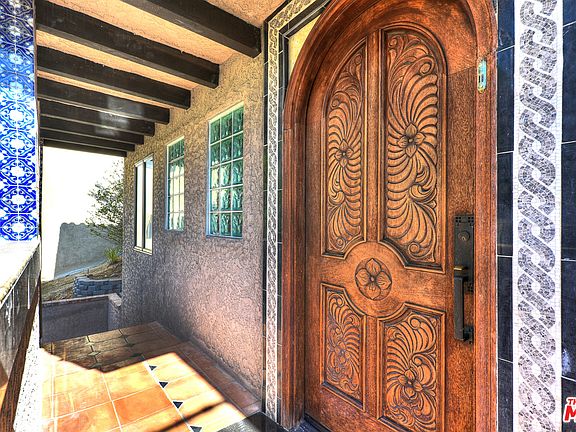 2nd image of 3856 Udell Ct