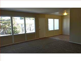 3rd image of 3056 Fleetwood Dr