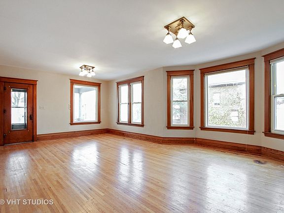 2nd image of 475 W Jackson St