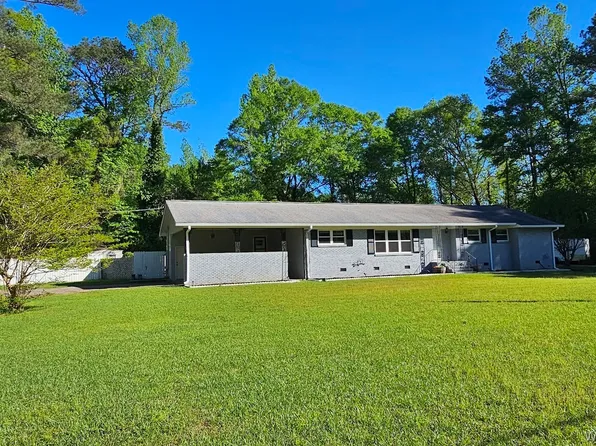 1213 Skipperville Rd, Ozark, AL 36360