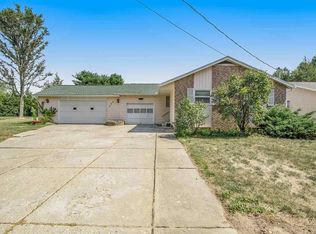 177 Golfview Dr, Brooklyn, MI 49230