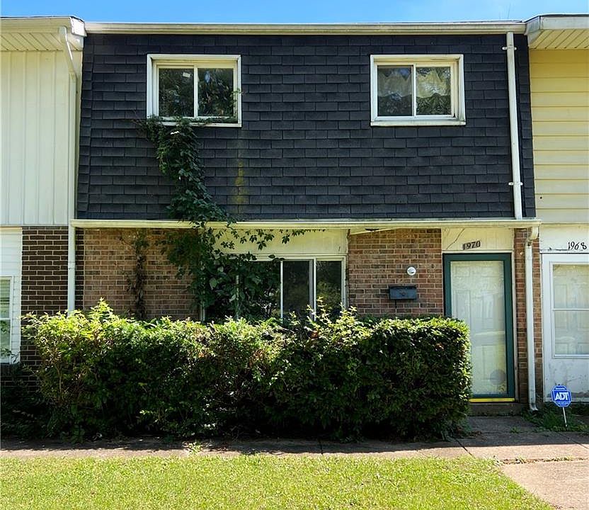 1st image of 1970 Larkswood Dr
